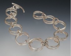 Hammered double link bracelet