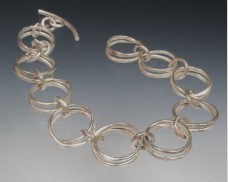 Hammered double link bracelet