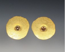 Disc earrings with cognac diamonds