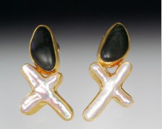 Basalt & X-pearl earrings