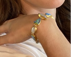 Opal hinged bracelet