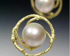 Twig & pearl earrings