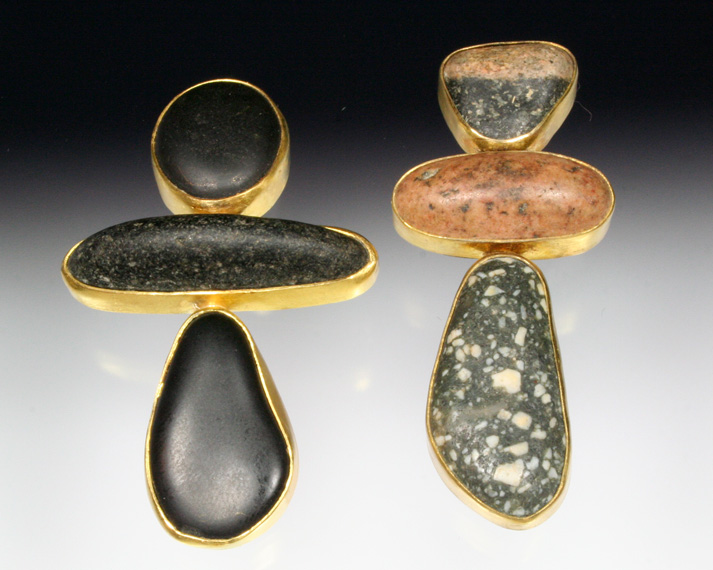 Three stone pendant