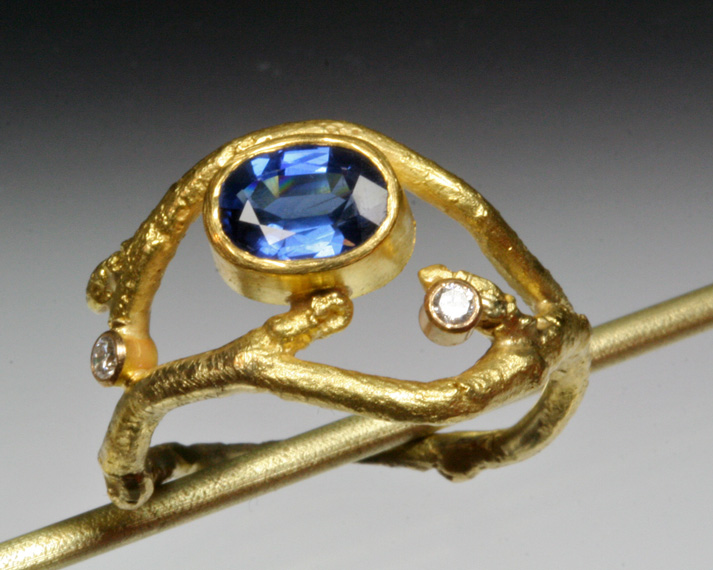 Twig ring with sapphire & diamonds